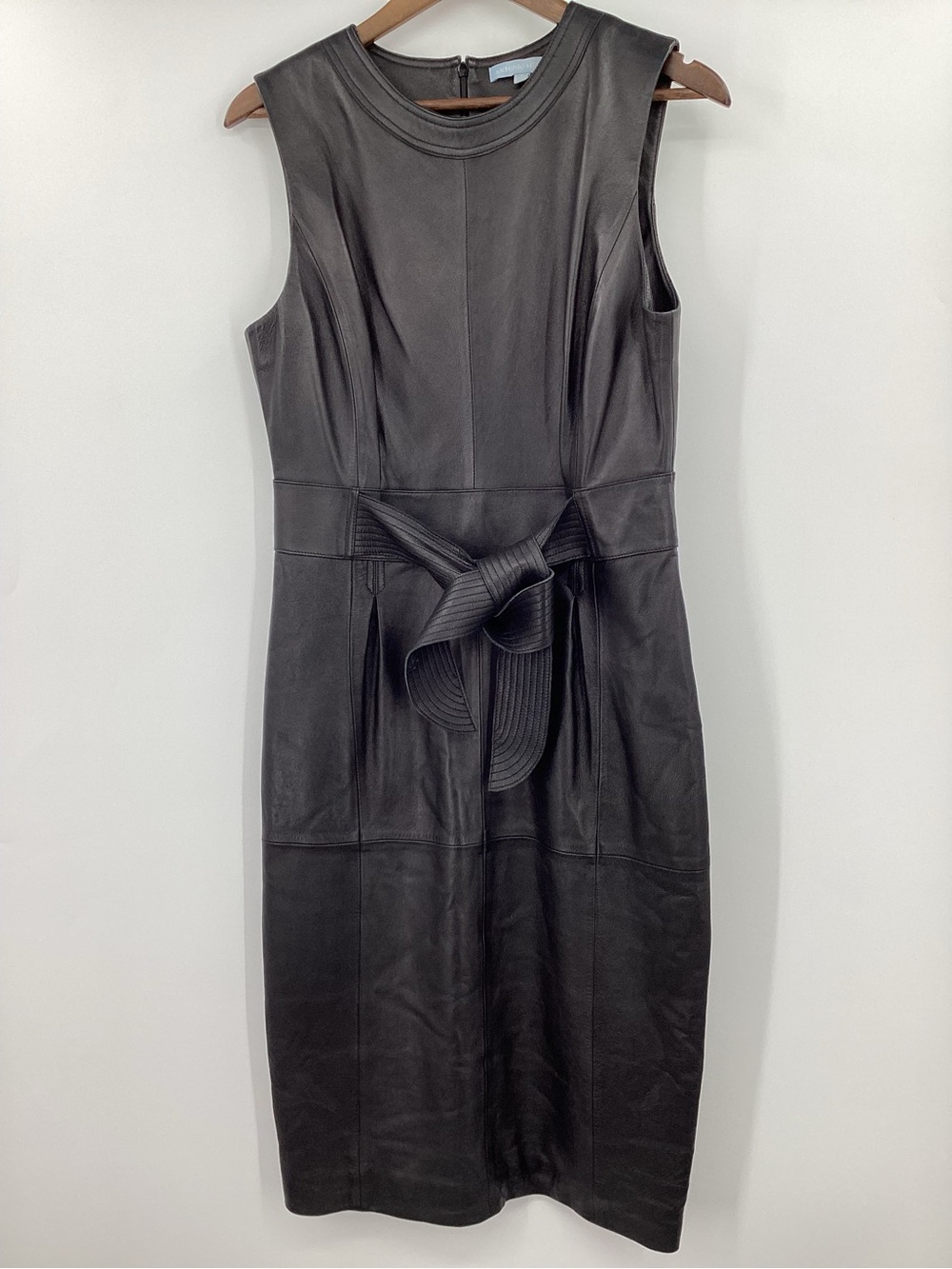 ANTONIO MELANI Black Sleeveless Leather Sheath with Waist Tie